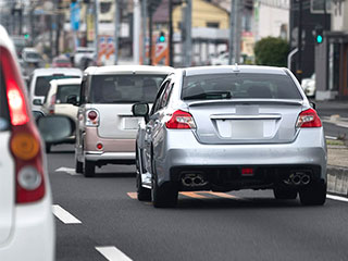 車両尾行